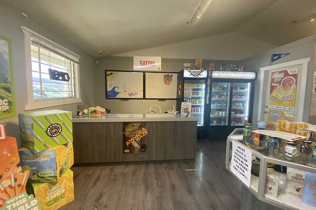 Yellowhead Cannabis Kamloops | interior of store