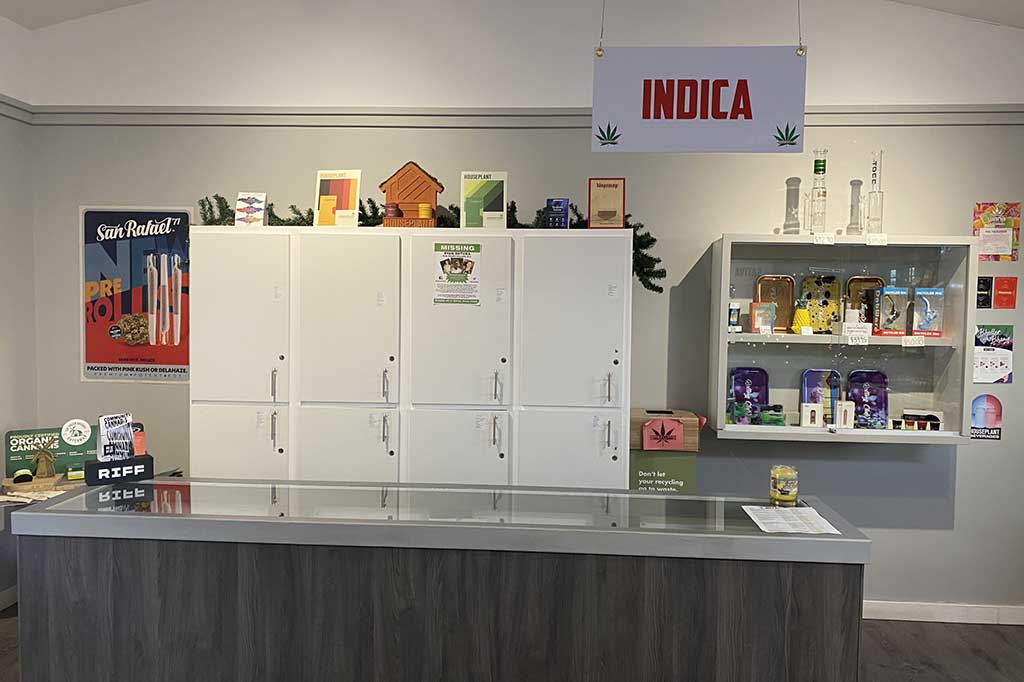 Yellowhead Cannabis Kamloops | store counter